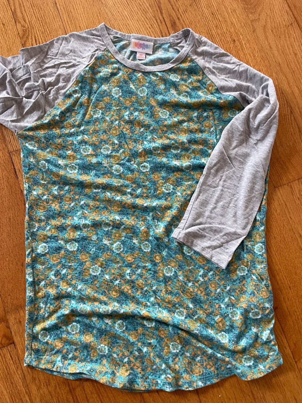 LuLaRoe Baseball Style Jersey XS